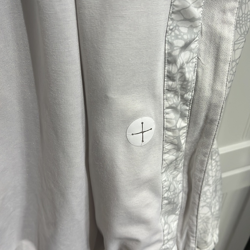 Amazing condition RARE lululemon jacket - Picture 9 of 10